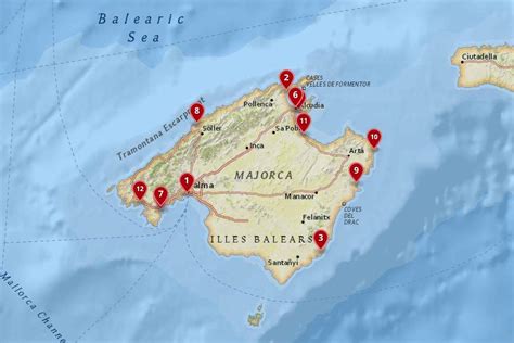 stay  mallorca  towns hotels  map  touropia