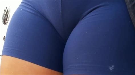 thick spandex cameltoe