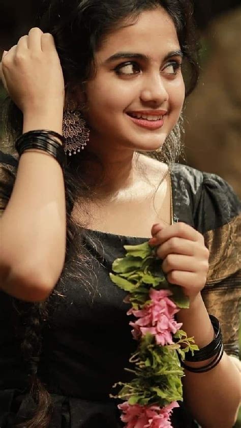 720p Free Download Devu 228 Actress Beauty Devika Dress