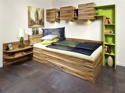 schlafzimmer bett mit ueberbau wohn design