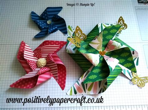 positively papercraft     paper week double pin wheels