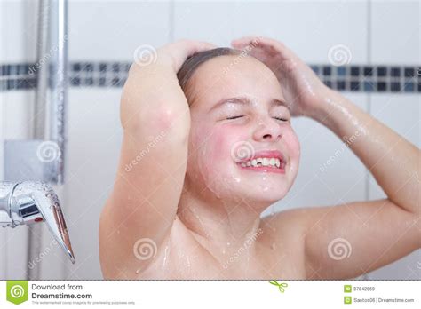 naked teen taking shower teen