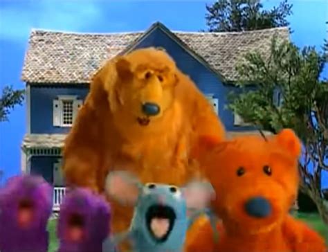 bruine beer  het blauwe huis een iconische kinderserie vroegert