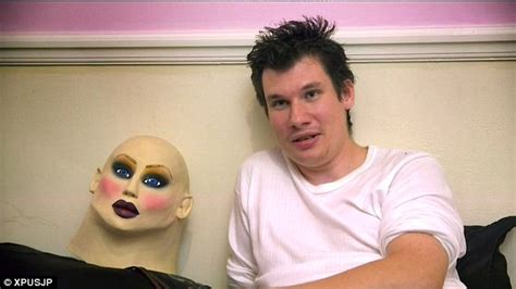 essex man reveals his secret life as a glamorous living doll in tlc s