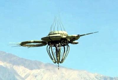 mistero ufo  tratta   ufo    drone