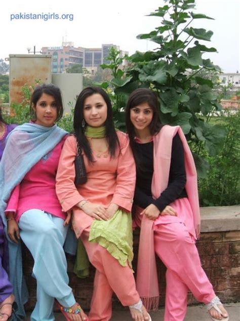 Hot Pakistani Stories Hot Pakistani Women Sexy Pakistani Girls And