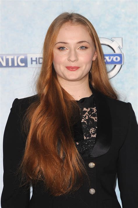 sophie turner actress photo 83 of 967 pics wallpaper photo 687700 theplace2