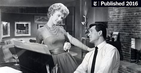 Julia Meade Dies At 90 Actress Found Leading Role As Tv Pitchwoman