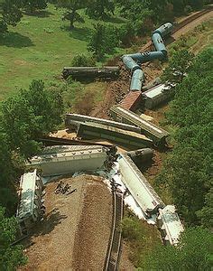 train wrecks train wreck head collision trains pinterest