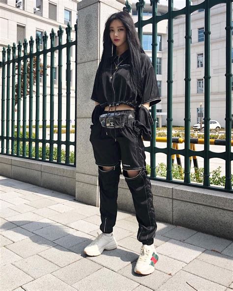 Pin By Azul Celeste On Dark Grunge Looks Korean Street Fashion