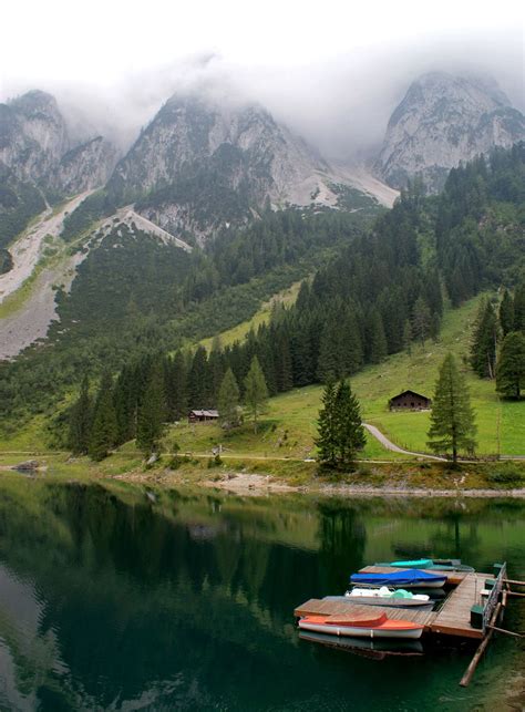 lake vorderer gosausee  situated   gosautal  salzkammergut region austria visit