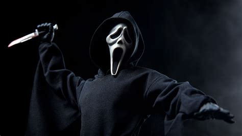 Scream’s Ghost Face Sixth Scale Figure Is Ready To Stalk Your Shelves
