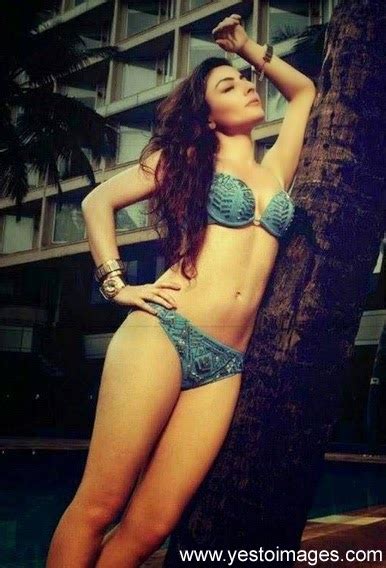 Provoking Body Soha Ali Khan Bikini Photoshoot At Pool Side