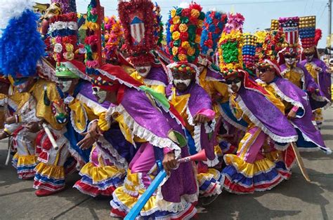 se hace en el carnaval de barranquilla viajar por colombia