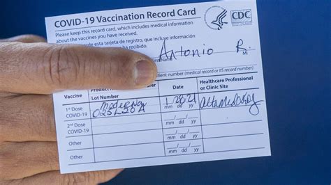 vaccine passport   prove    covid  shot  travel