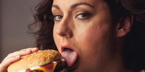 Carl S Jr Spoofs Its Own Ad With Female Comedian