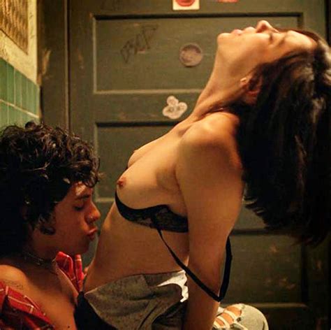 mishel prada and roberta colindrez nude lesbian scene from vida scandal planet
