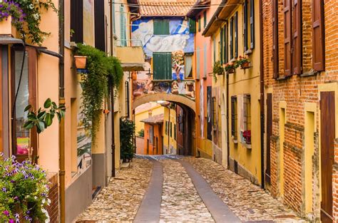 14 gorgeous small towns in italy photos and map this is