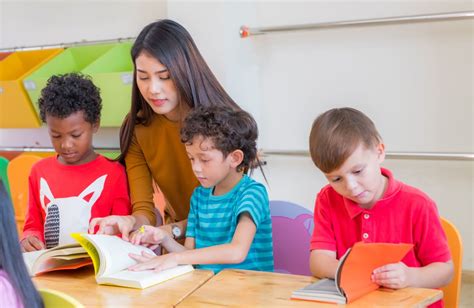 ways  emphasize diversity   child centers classroom