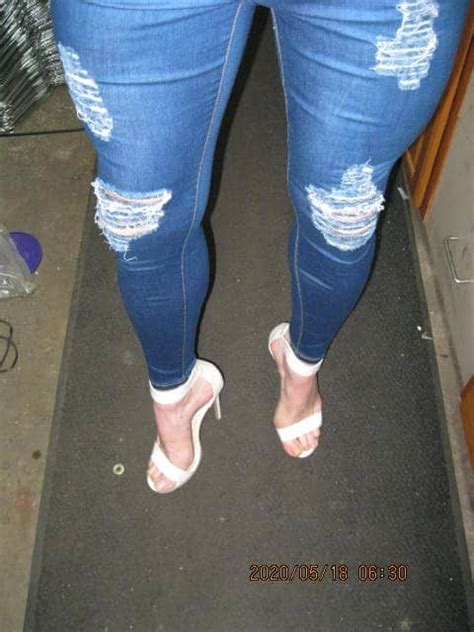 my new skinny jeans crossdresser heaven