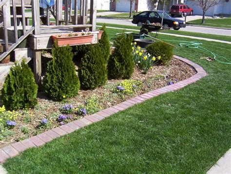 affordable landscape edging ideas inexpensive landscape edging ideas