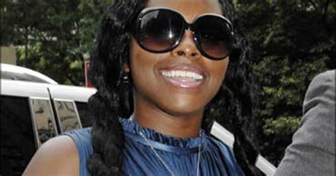 Foxy Brown Isnt Pregnant After All Cbs News