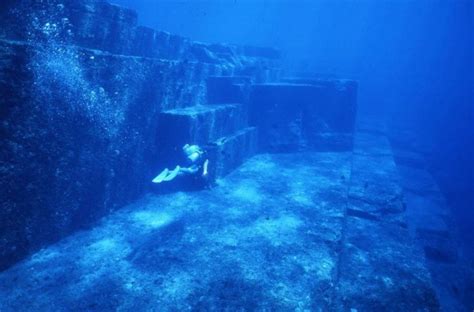 underwater city  yonaguni amazing discoveries
