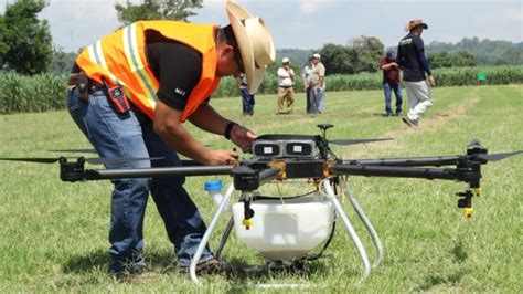 crop spraying drones    tractors  medellin times