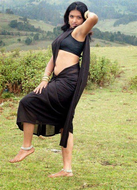 Girls Kalatta Tamil Hot Girl In Black Sari Without Jacket