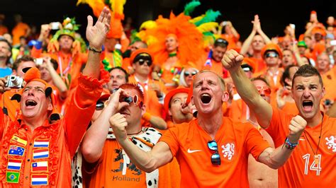 driekwart nederlanders heeft meer vertrouwen  oranje rtl nieuws