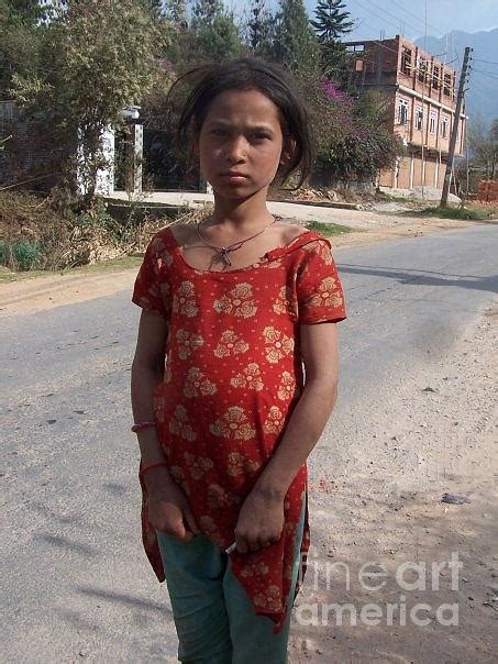 Nepali Girl Photograph By Suzi De Souza
