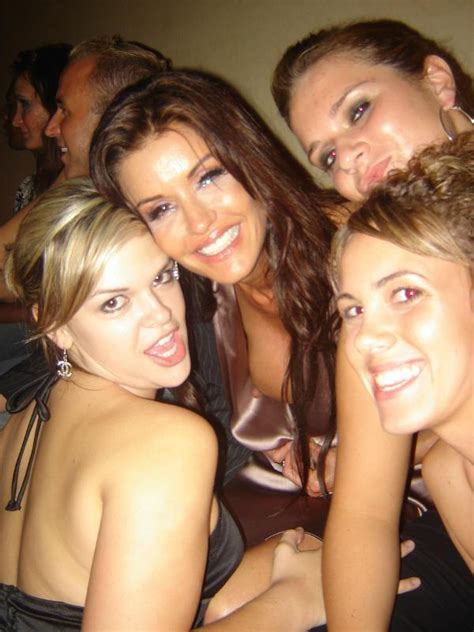 more college candid downblouse cleavage public views 005 porn pic from college girls party