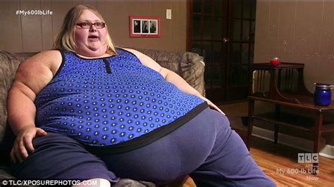 684lb woman had to wash herself outside with a hose daily mail online