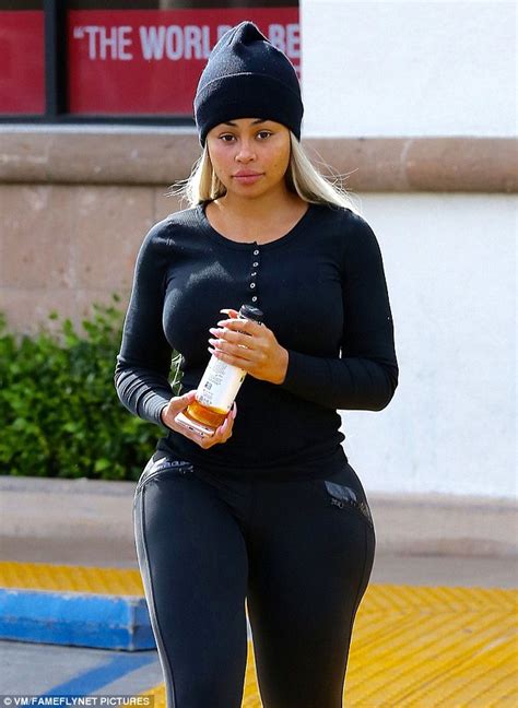 blac chyna shows off her curves as she heads out on healthy food shop