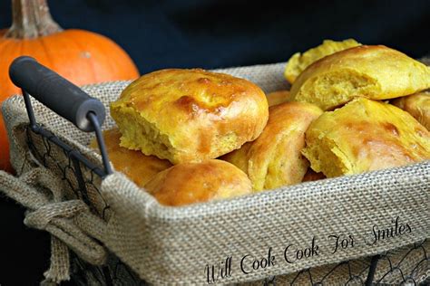 pumpkin dinner rolls with handi foil will cook for smiles