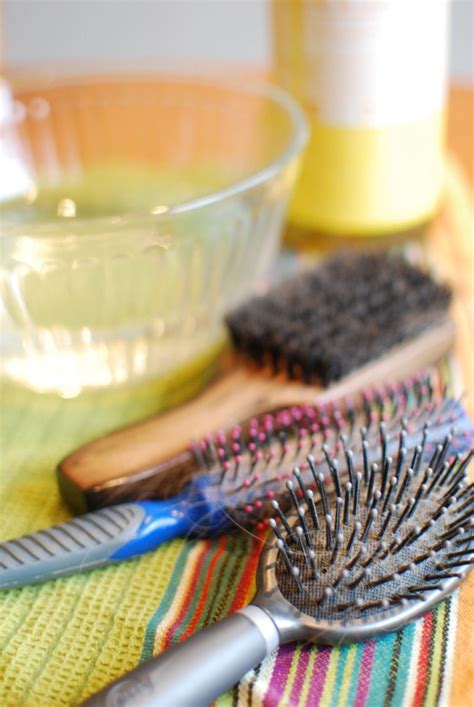 clean  hairbrush  healthier hair diy hair brush healthy