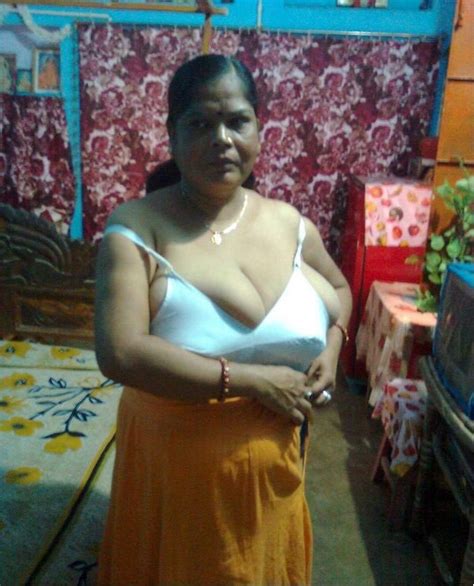 sarita aunty photo album by devilraj224 xvideos