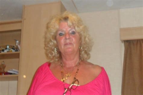 anne619 60 from birmingham is a local granny looking for casual sex