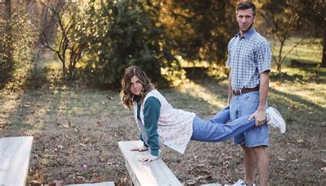this couple s ‘awkward engagement photos are everything