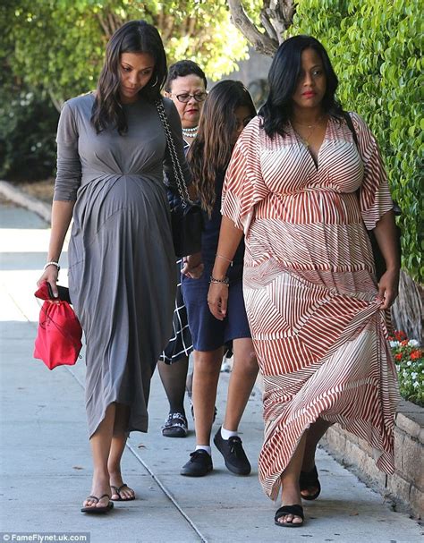 pregnant zoe saldana and big sister head out for japanese lunch in