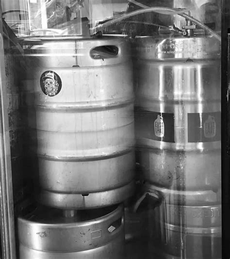 How Much Does A Keg Of Beer Weigh 17 Fun Facts About Beer Kegs Beer
