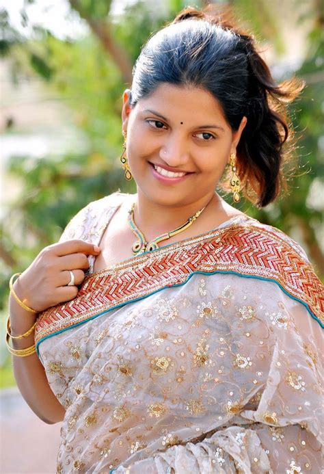 preethi latest telugu actress saree pics beautiful indian