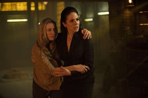 Lost Girl Zoie Palmer As Lauren And Anna Silk As Bo
