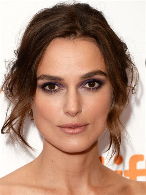 Come See Keira Knightley S Shimmery Purple Eyeshadow