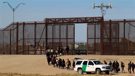 border patrol takes  rare step  shutting  inland checkpoints