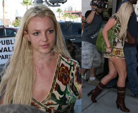 Britney Forgets Half Her Outfit Popsugar Celebrity