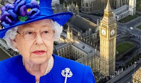 queen appears   rare brexit dig   warns mps  stop arguing  listen royal