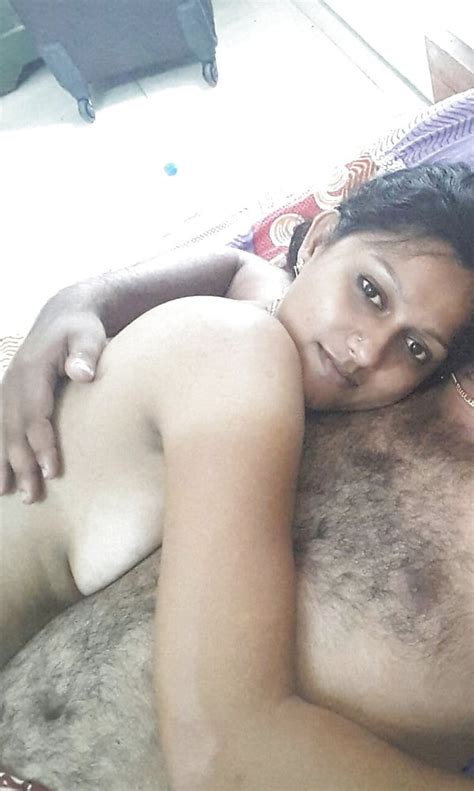 indian malayalam girl nude sex photo in bedroom for lover