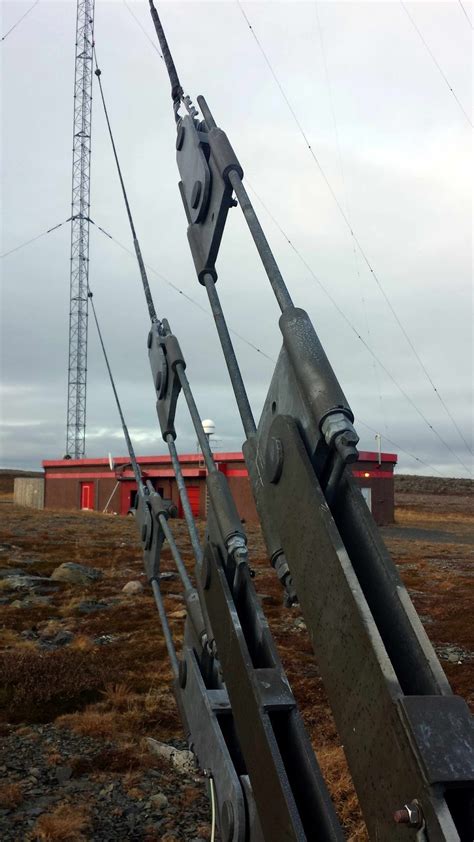arctic dx  rise  fall   berlevag loran  station