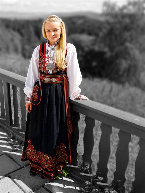 Girl In Bunad Norwegian Dress Norwegian Clothing Scandinavian Fashion